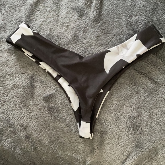 Stone Fox Y&R bottoms - Picture 3 of 4